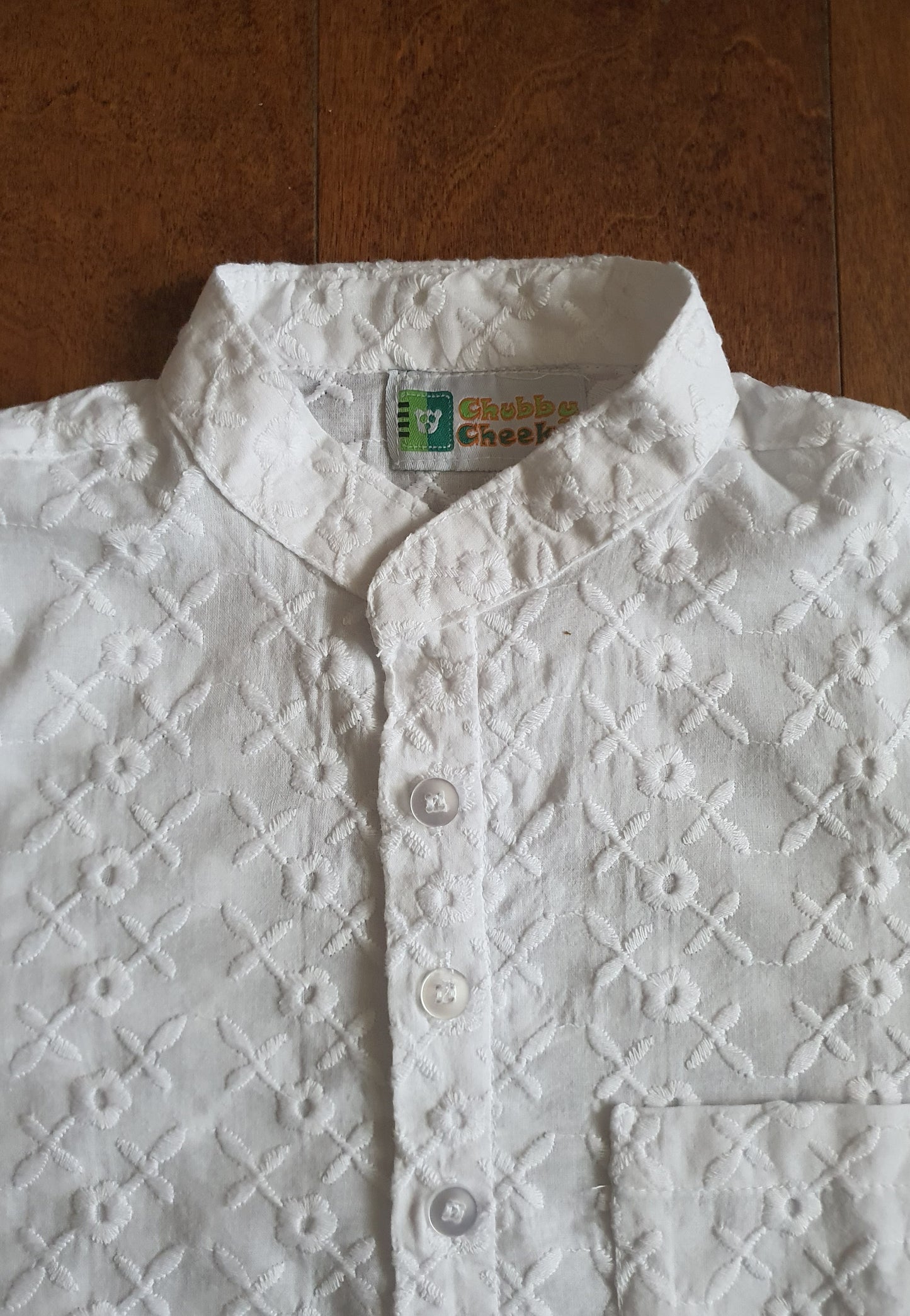 Thread Embroidery on Pure Cotton Kurta-Pajama Set | White