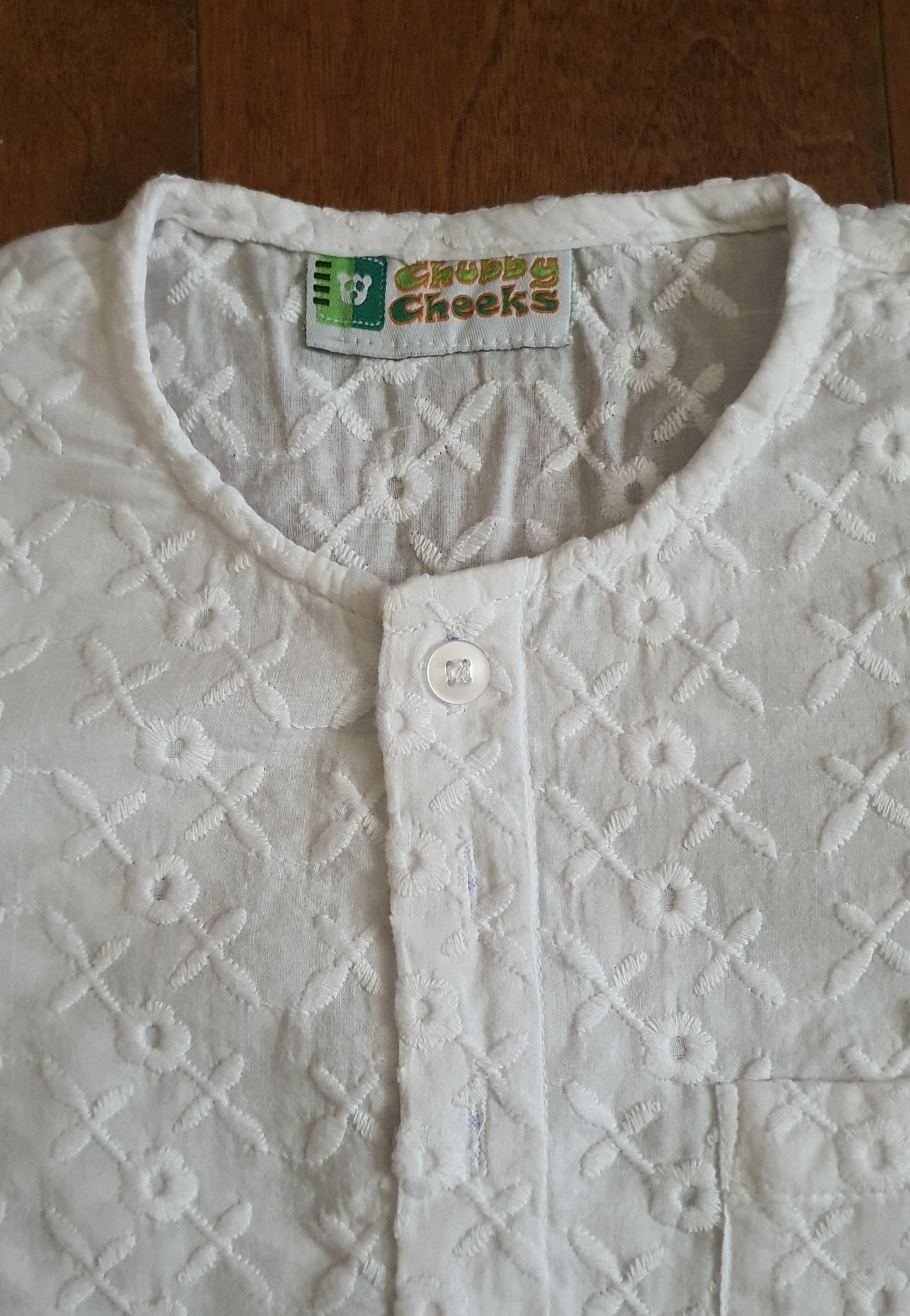 Thread Embroidery on Pure Cotton Kurta-Pajama Set | White